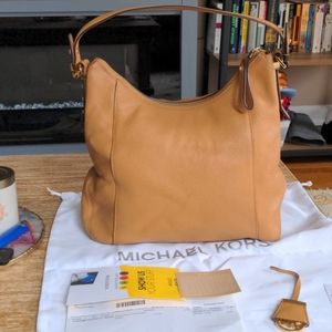 Michael Michael Kors Medium Bedford Satchel